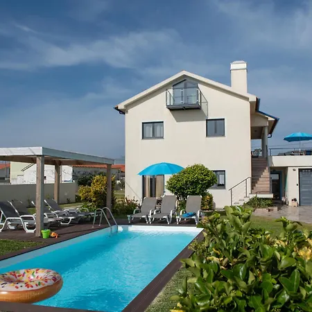 Dom wakacyjny Viana Fishers House - Pool&beach !