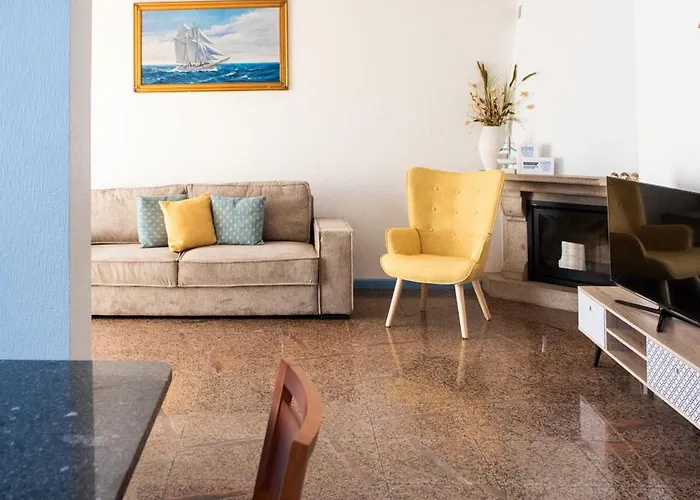 Prázdninový dům Viana Fishers House - Pool & !